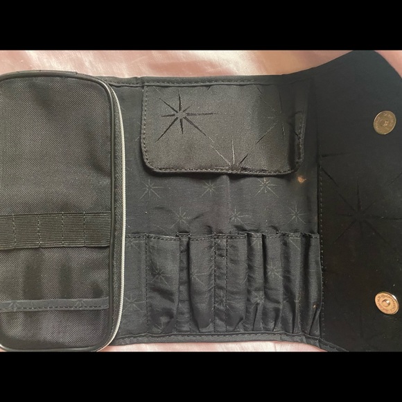 Makeup bag for brushes - Picture 3 of 6